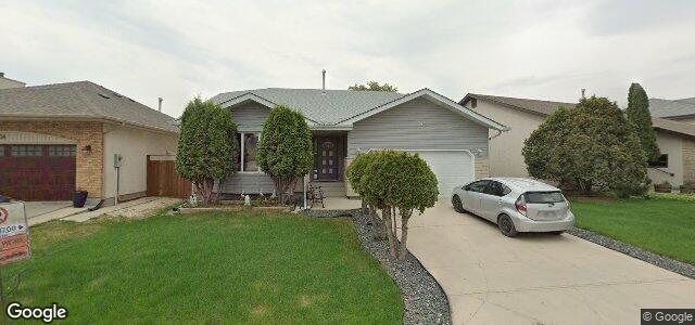 Larawan ng 34 Avon Gate sa Winnipeg, Manitoba