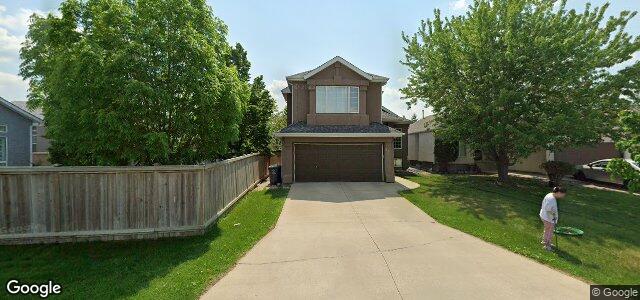 Larawan ng 36 Forestgate Avenue sa Winnipeg, Manitoba