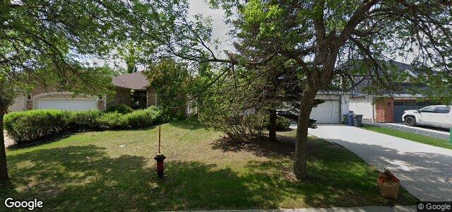 Larawan ng 38 Farmingdale Boulevard sa Winnipeg, Manitoba