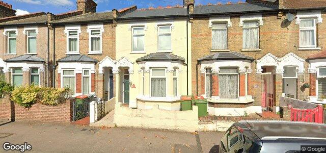 Larawan ng 38 Hollington Road sa Winnipeg, Manitoba