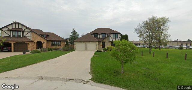 Larawan ng 38 Queen'S Park Crescent sa Winnipeg, Manitoba