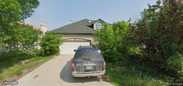Photo of 403 Lindenwood Drive E in Winnipeg, Manitoba