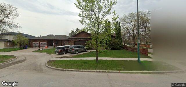 Larawan ng 42 Hennessey Drive sa Winnipeg, Manitoba