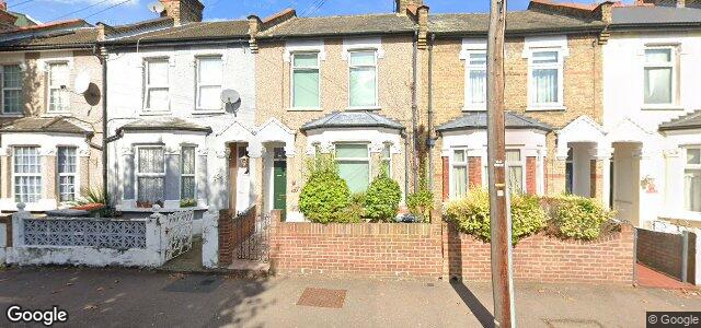 Larawan ng 42 Hollington Road sa Winnipeg, Manitoba