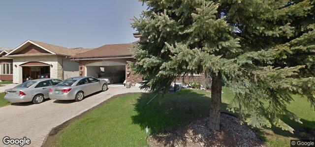 Larawan ng 43 Avon Gate sa Winnipeg, Manitoba