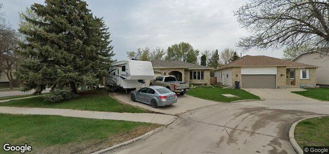 Larawan ng 43 Hennessey Drive sa Winnipeg, Manitoba