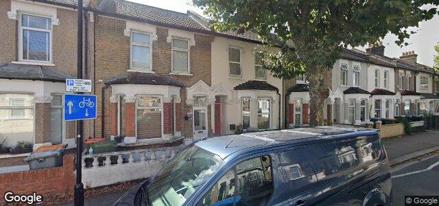 Larawan ng 43 Hollington Road sa Winnipeg, Manitoba