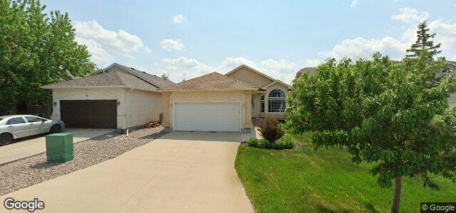 Larawan ng 44 Forestgate Avenue sa Winnipeg, Manitoba