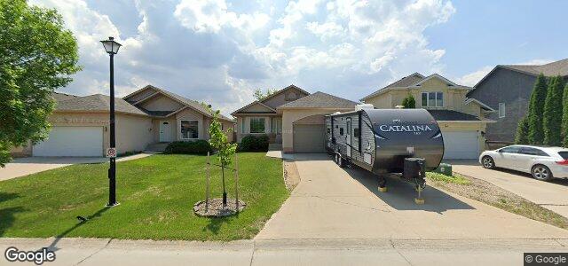 Larawan ng 50 Lindmere Drive sa Winnipeg, Manitoba