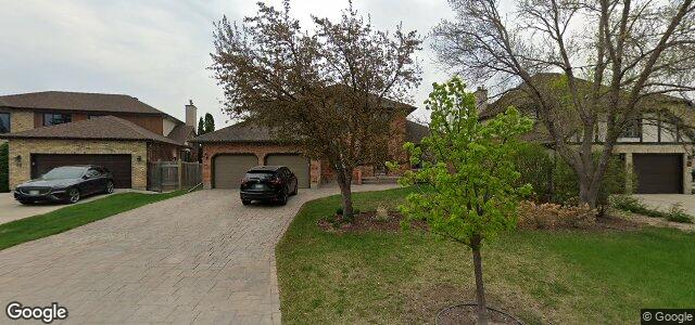 Larawan ng 50 Queen'S Park Crescent sa Winnipeg, Manitoba