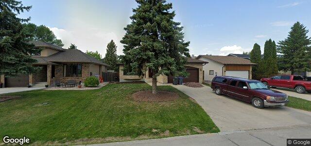 Larawan ng 51 Eaglemount Crescent sa Winnipeg, Manitoba
