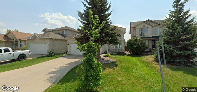 Larawan ng 52 Forestgate Avenue sa Winnipeg, Manitoba