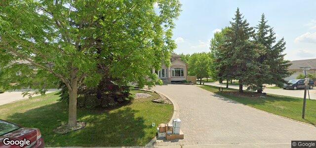 Larawan ng 52 Lindenshore Drive sa Winnipeg, Manitoba
