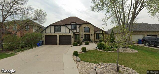 Larawan ng 54 Queen'S Park Crescent sa Winnipeg, Manitoba