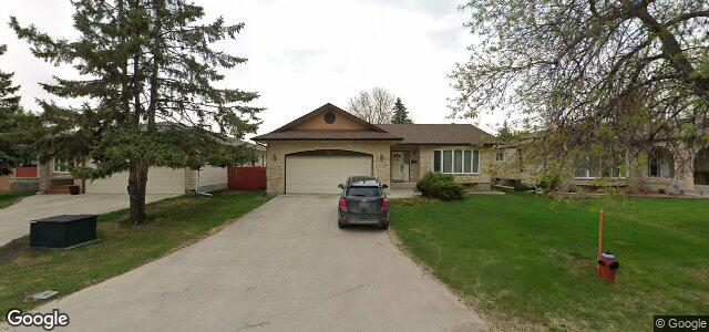 Larawan ng 58 Hennessey Drive sa Winnipeg, Manitoba