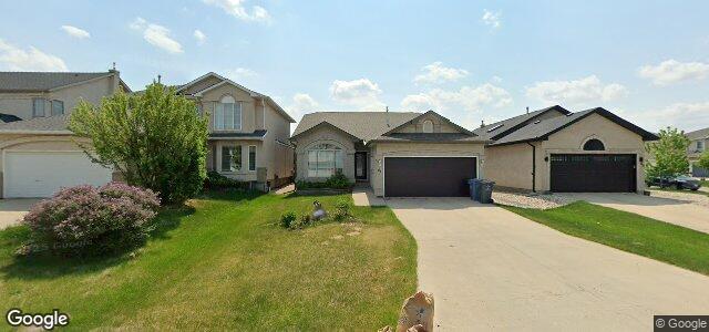 Larawan ng 64 Forestgate Avenue sa Winnipeg, Manitoba