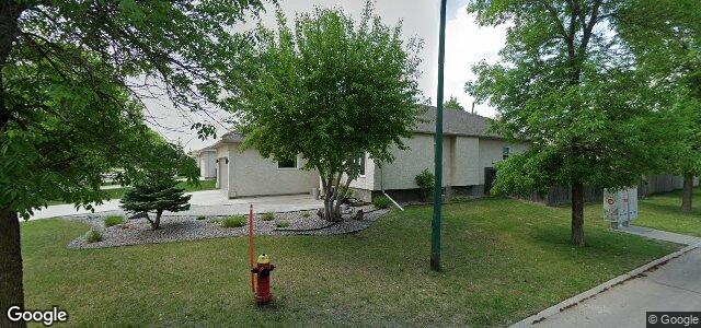 Larawan ng 64 Huntingdale Road sa Winnipeg, Manitoba