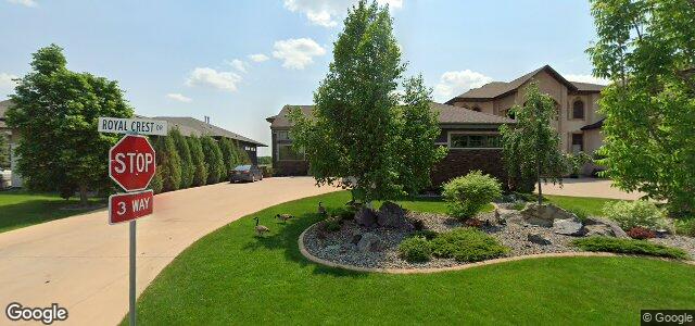 Larawan ng 66 Royal Crest Drive sa Winnipeg, Manitoba