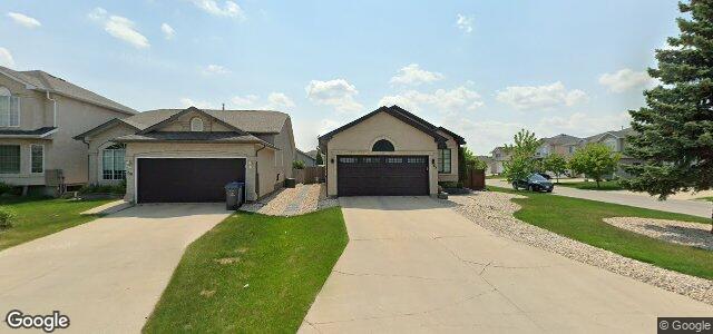 Larawan ng 68 Forestgate Avenue sa Winnipeg, Manitoba