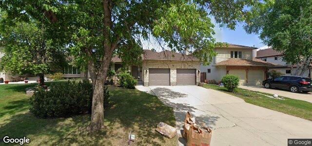 Larawan ng 71 Hennessey Drive sa Winnipeg, Manitoba