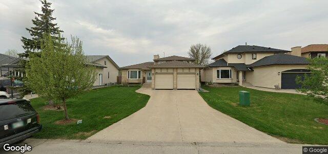 Larawan ng 86 Royal York Drive sa Winnipeg, Manitoba
