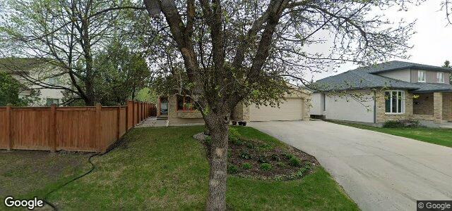 Larawan ng 91 Hennessey Drive sa Winnipeg, Manitoba