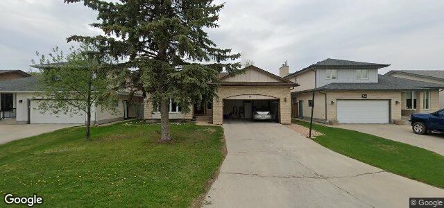 Larawan ng 98 Royal York Drive sa Winnipeg, Manitoba