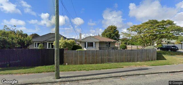 Larawan ng 2 Fortune Street sa Winnipeg, Manitoba