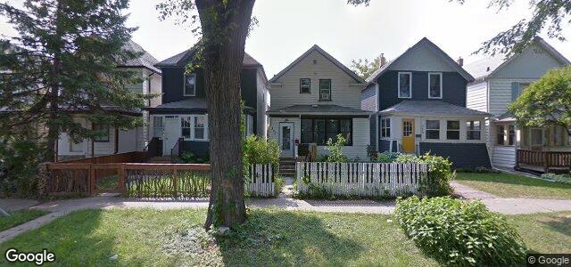 Larawan ng 302 Arnold Avenue sa Winnipeg, Manitoba