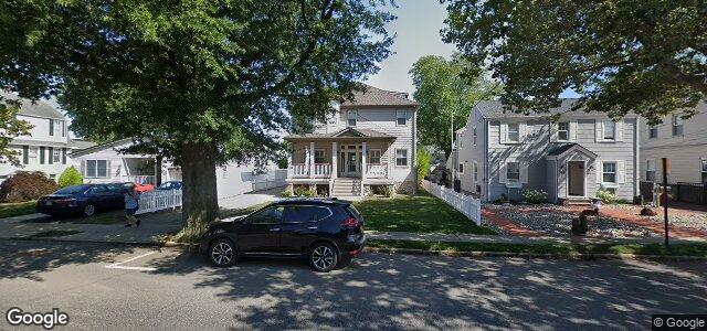 Larawan ng 311 Arnold Avenue sa Winnipeg, Manitoba