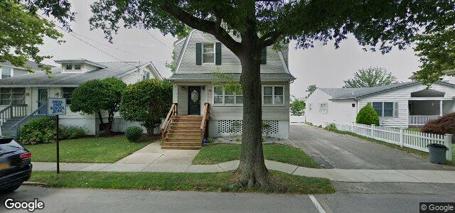 Larawan ng 315 Arnold Avenue sa Winnipeg, Manitoba