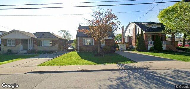 Photo of 315 Rosedale Avenue in Winnipeg, Manitoba