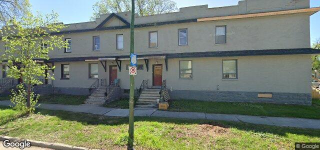 Larawan ng 352 Arnold Avenue sa Winnipeg, Manitoba