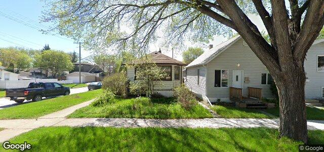 Larawan ng 444 Arnold Avenue sa Winnipeg, Manitoba