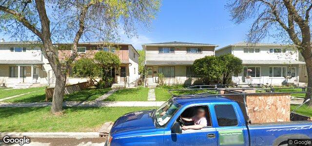 Larawan ng 449 Arnold Avenue sa Winnipeg, Manitoba