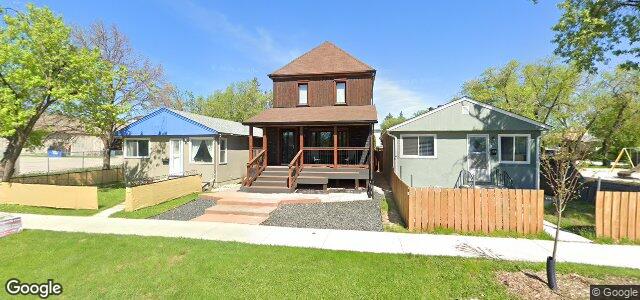 Larawan ng 483 Brandon Avenue sa Winnipeg, Manitoba