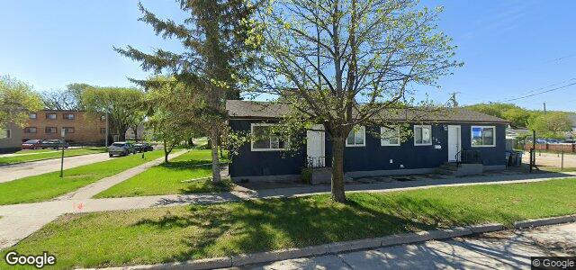 Larawan ng 552 Brandon Avenue sa Winnipeg, Manitoba