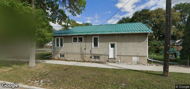 Larawan ng 614 Jubilee Avenue sa Winnipeg, Manitoba