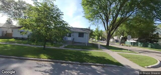 Larawan ng 631 Kylemore Avenue sa Winnipeg, Manitoba