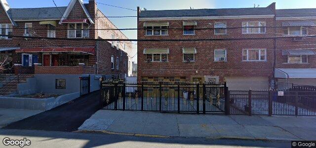 Photo of 635 Rosedale Avenue in Winnipeg, Manitoba