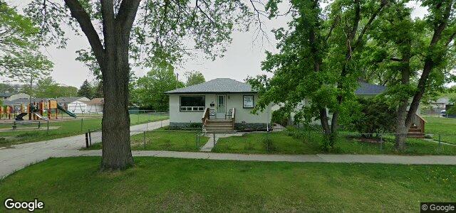 Larawan ng 675 Kylemore Avenue sa Winnipeg, Manitoba