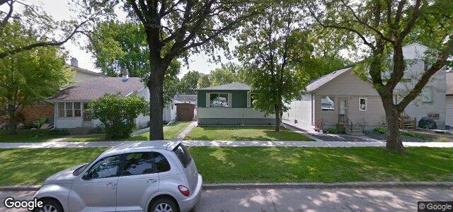 Photo of 692 Kylemore Avenue in Winnipeg, Manitoba
