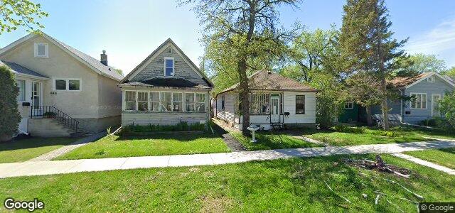 Larawan ng 696 Walker Avenue sa Winnipeg, Manitoba