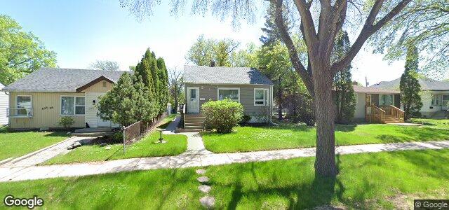 Larawan ng 702 Rosedale Avenue sa Winnipeg, Manitoba