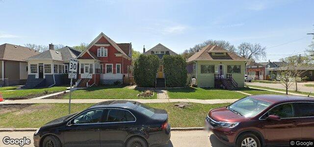 Larawan ng 704 Beresford Avenue sa Winnipeg, Manitoba