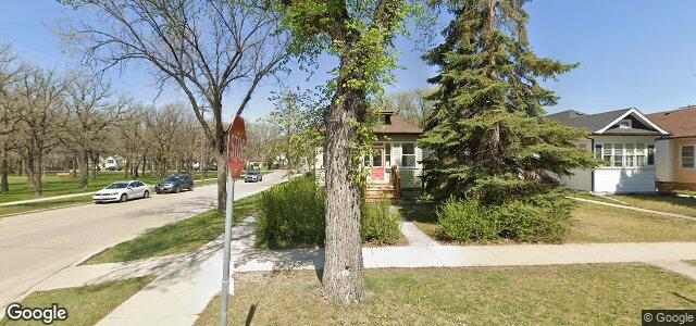 Larawan ng 705 Beresford Avenue sa Winnipeg, Manitoba