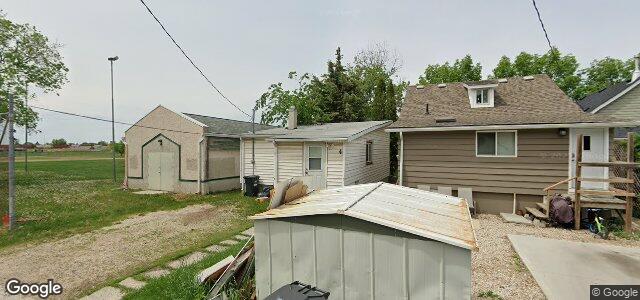 Larawan ng 728 Kylemore Avenue sa Winnipeg, Manitoba