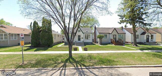 Photo of 804 Beresford Avenue in Winnipeg, Manitoba