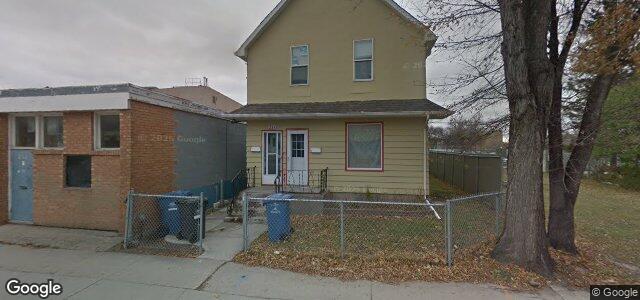 Larawan ng 216 Selkirk Avenue sa Winnipeg, Manitoba