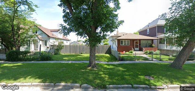 Larawan ng 387 Stella Avenue sa Winnipeg, Manitoba